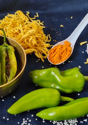 A picture of Stuffed green chillies.