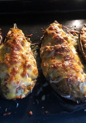 Una foto de Berenjenas rellenas de carne sin bechamel