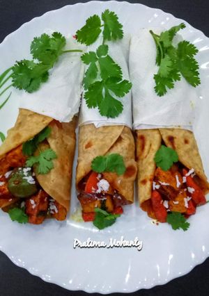 A picture of Paneer Roll.