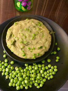 मटर सूजी उपमा (matar sooji upma recipe in Hindi) रेसिपी मुख्य फोटो