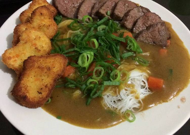 Bihun kare + bbq beef and nugget