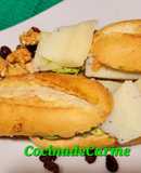 Desayuno con aguacate, queso de oveja y frutos secos