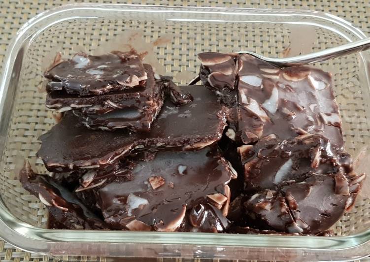 Langkah Mudah untuk Menyiapkan Es VCO kacang kelapa (Keto Bomb Fat) yang Enak