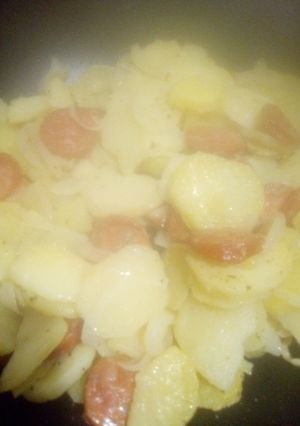 Kolbászos parasztreggeli recept fotója