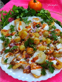 আলু পাপড়ি চাট (aloo papri chaat recipe in Bengali) রেসিপির প্রধান ছবি