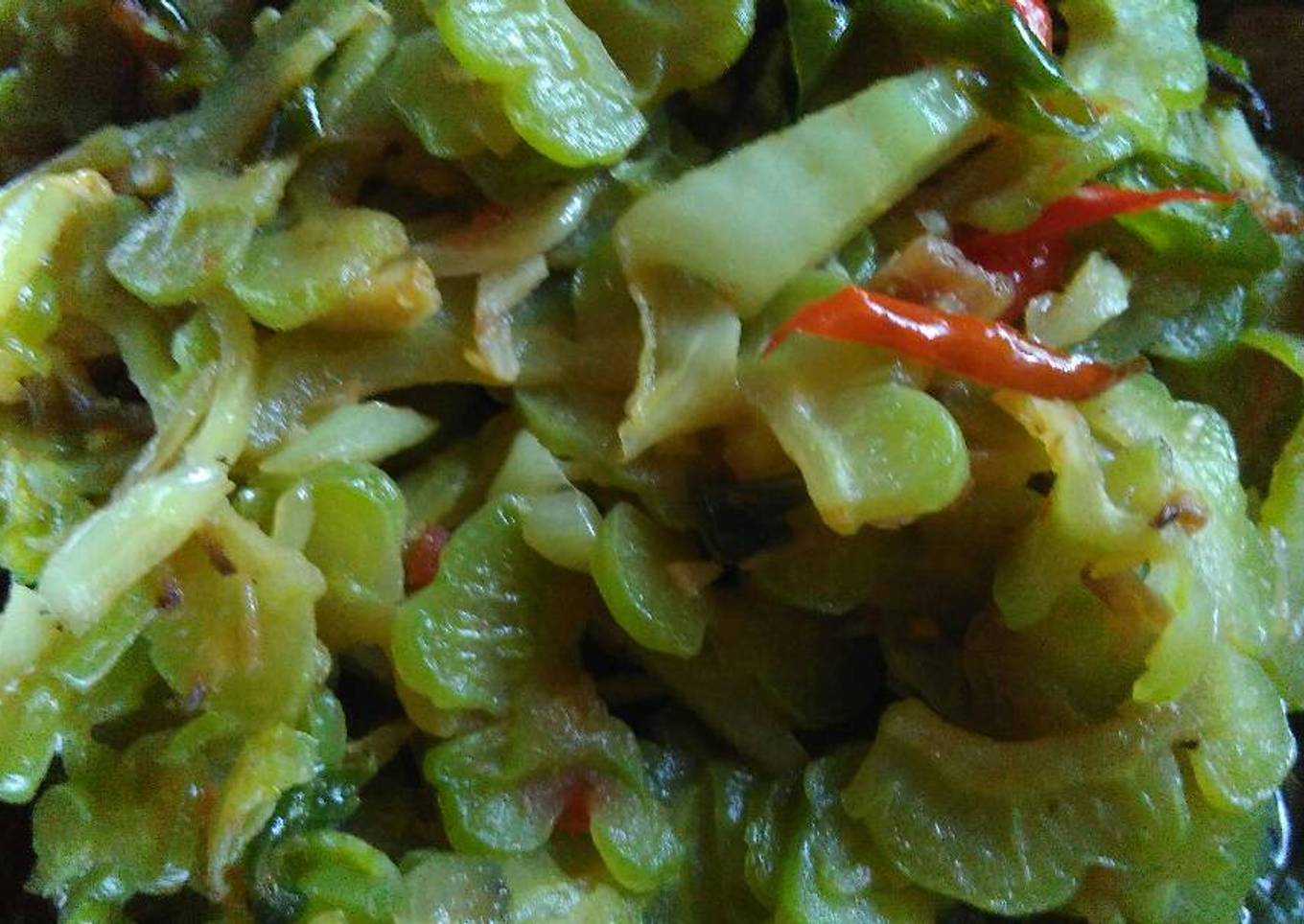Tumis paria bumbu iris
