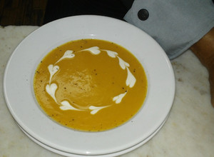 Una foto de Consomé de calabaza el mejor de Silvana