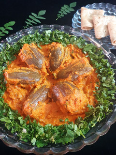 ભરવા બેંગન મસાલા (Bharwa baingan Masala recipe in Gujarati) રેસીપી મુખ્ય ફોટો