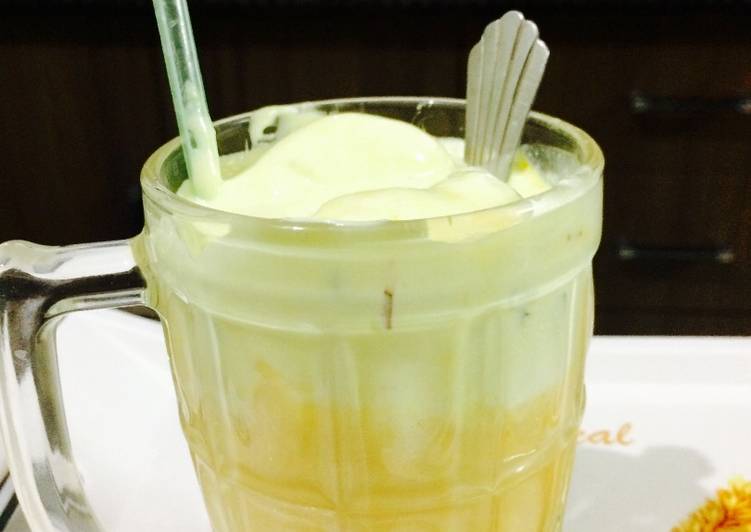 Step-by-Step Guide to Make Homemade Cold coffee with mango shake and vanilla icecream