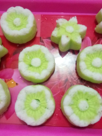 Bagaimana Menyiapkan Putu ayu buat jualan,enak &amp; lembut #5resepterbaruku# Untuk Pemula