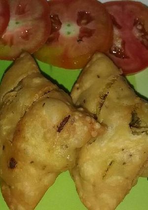 आलू समोसा (Potato Samosa recipe in hindi) रेसिपी मुख्य फोटो