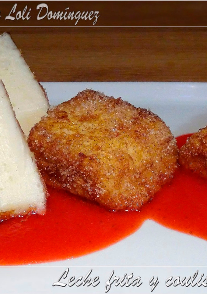 Una foto de Leche frita y coulis de fresa