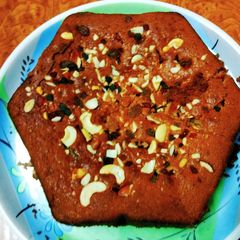 A picture of Eggless caramelised Christmas Plum cake.