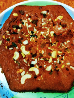 A picture of Eggless caramelised Christmas Plum cake.