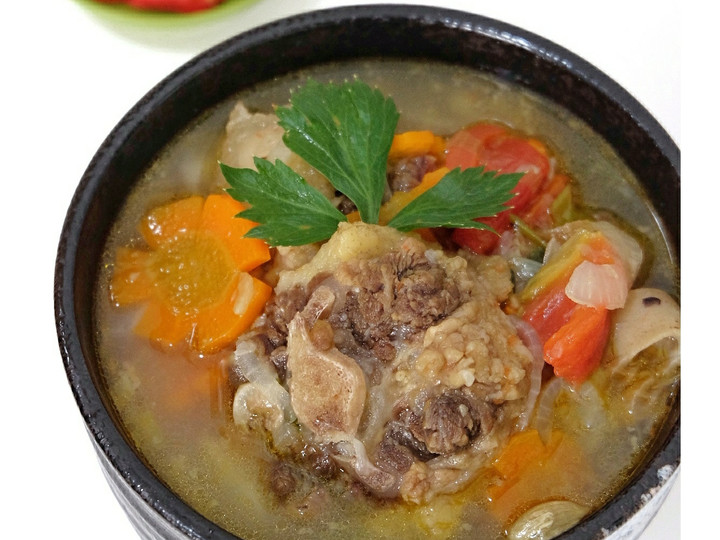 Resep Sop Buntut Sapi Anti Gagal