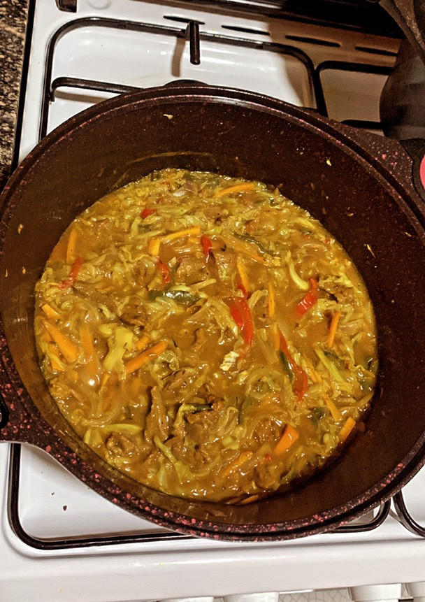 A picture of Beef and cabbage sauce (my version).