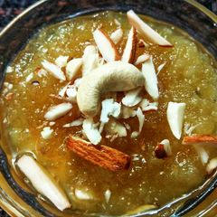 A picture of Aalu halwa.