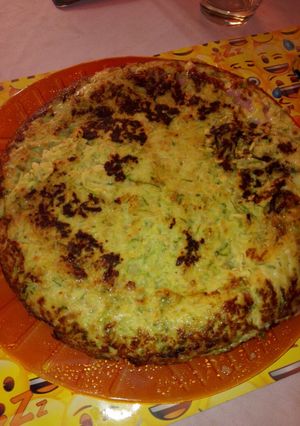 Una foto de Tarta de zuquini rellena. Súper sano