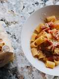 Mezzi rigatoni alla gricia