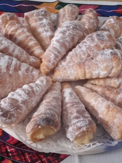 Una foto de Canutillos de crema
