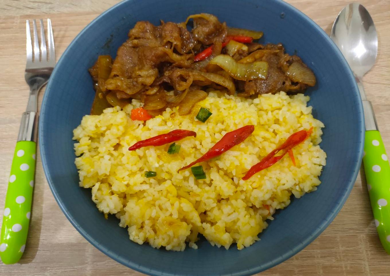 Beef Teriyaki with Butter Rice in Bowl