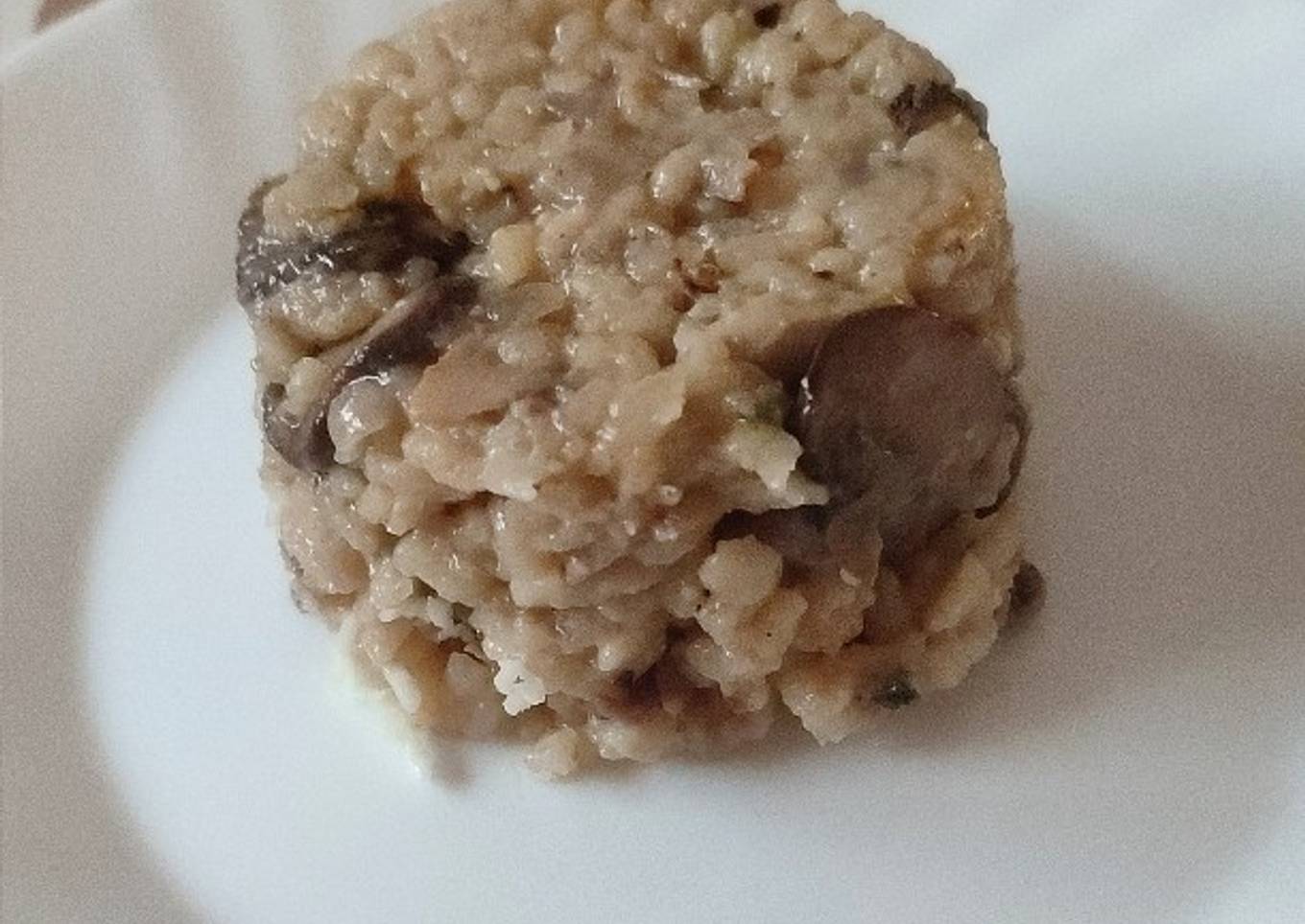 Risotto con variedad (setas, champiñones y alguna que otra nuez)