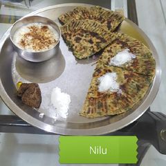 A picture of Aloo Methi Parantha.
