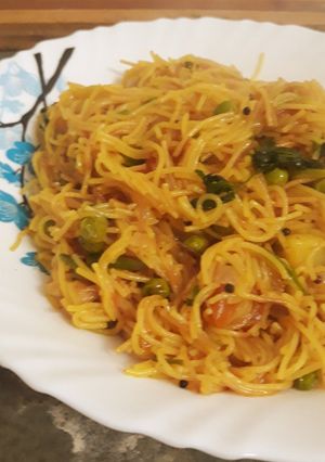 सेवई उपमा (sevai upma recipe in hindi) रेसिपी मुख्य फोटो