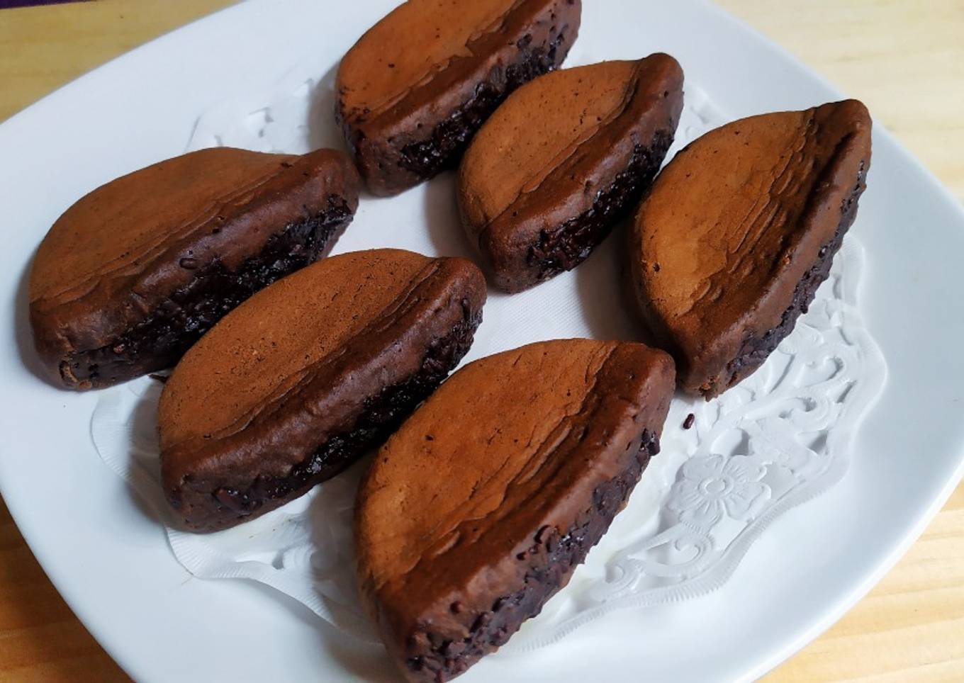 Pukis coklat
