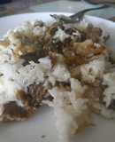 Arroz al vapor con cebolla caramelizada y setas