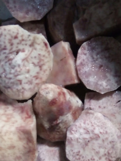 A picture of Nduma (yams).