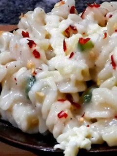 பட்டாணி சீஸ் பாஸ்தா | பாஸ்தா இன் வொயிட் சாஸ் (paatani cheese pasta recipe in tamil) செய்முறை முக்கிய புகைப்படம்