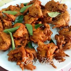 Simple Gram Flour or Besan Pakoras A picture of Simple Gram Flour or Besan Pakoras.