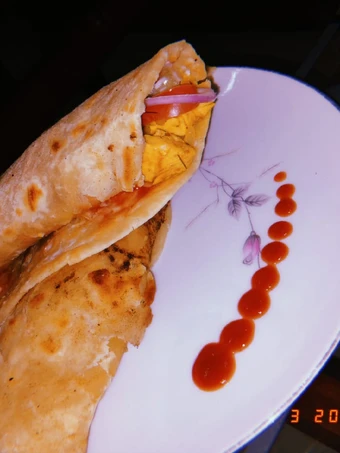 Easy Ways Make Recipes Chicken paratha roll the Can Spoil the Tongue So Delicious.
