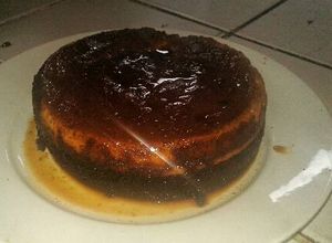 Una foto de Pastel imposible o chocoflan en estufa
