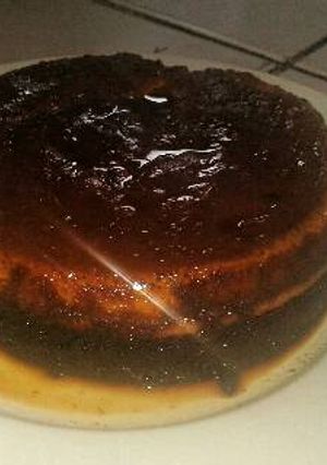 Una foto de Pastel imposible o chocoflan en estufa