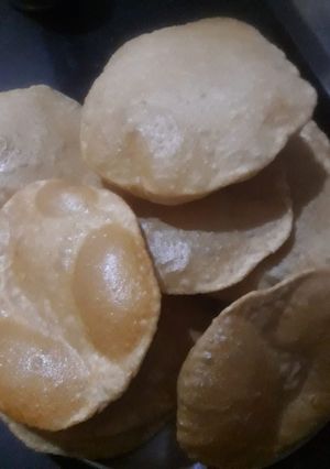 A picture of Poori.
