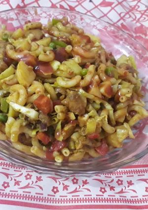 A picture of Macoranis.