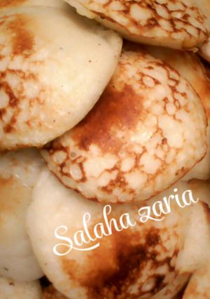 A picture of Rice masa(wainar shinkafa) fried through local pan(tandar kasa).