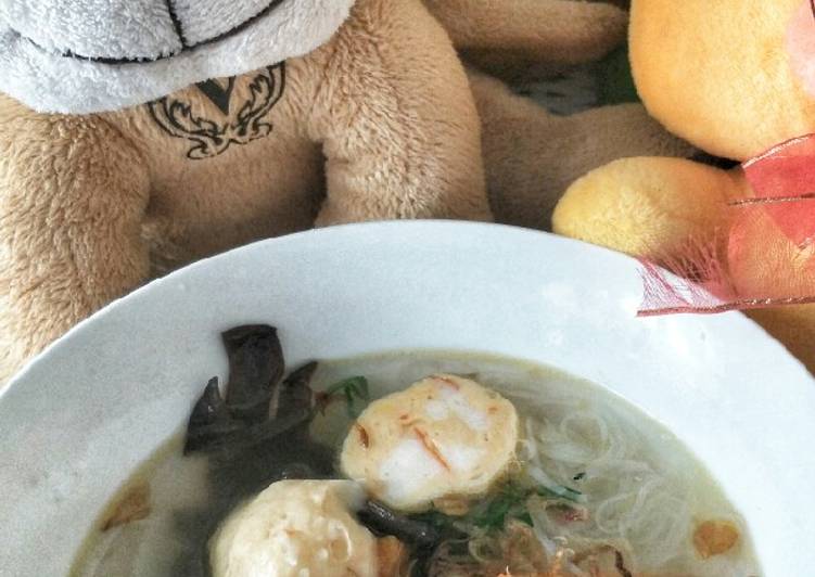 Resep Sup kimlo bakso ikan Anti Gagal