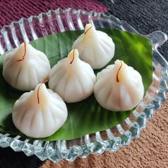 A picture of Ukdiche Modak.