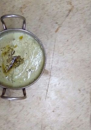 A picture of Coconut chutney.