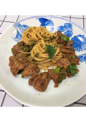 รูปของ สปาเก็ตตี้หมูย่างจิ้มแจ่ว