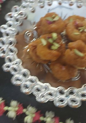 शाही बालुशाही (Balushahi Recipe In Marathi) रेसिपी चे मुख्य फोटो 