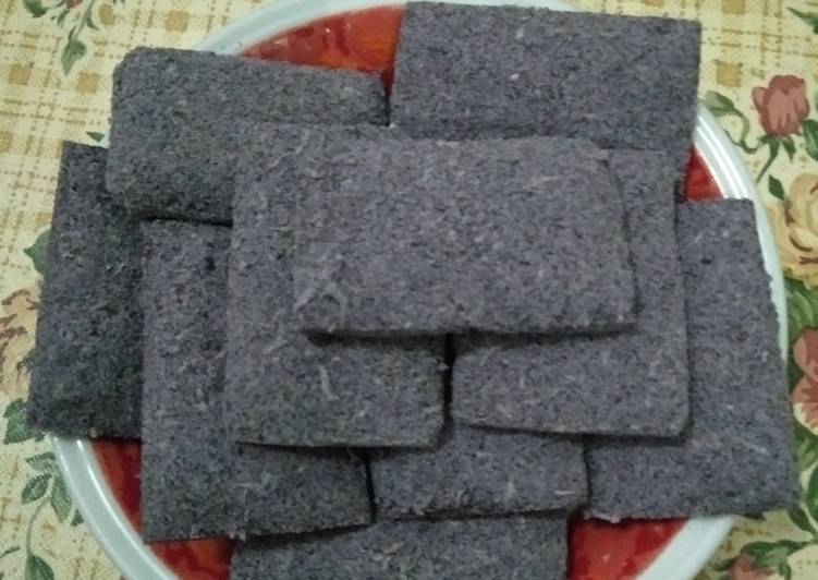 Kue sagon hitam manis