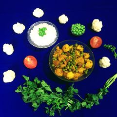 Cauliflower Peas Curry A picture of Cauliflower Peas Curry.