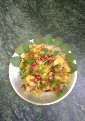 ज़ीरो आयल चटपटा आलू (Ziro oil Chatpta aalu recipe in hindi) रेसिपी मुख्य फोटो