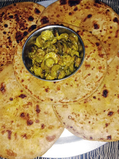 दाल वाली पूरी(DAL WALI POORI RECIPE IN HINDI) रेसिपी मुख्य फोटो
