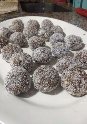 Una foto de Trufas de chocolate y avena 😍