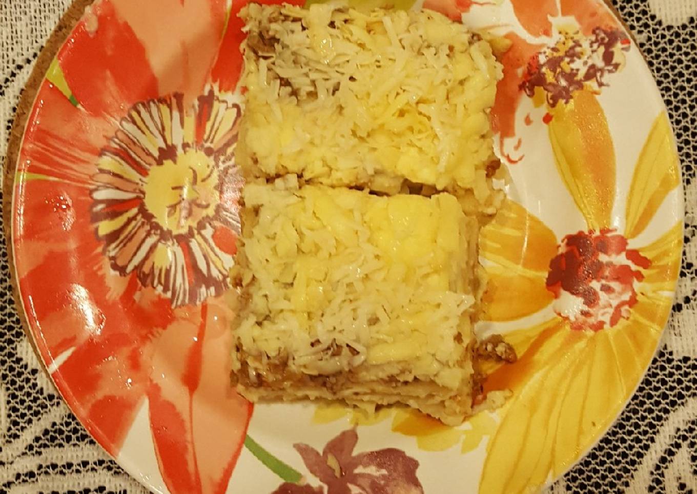 Lasagna panggang dengan saos homemade